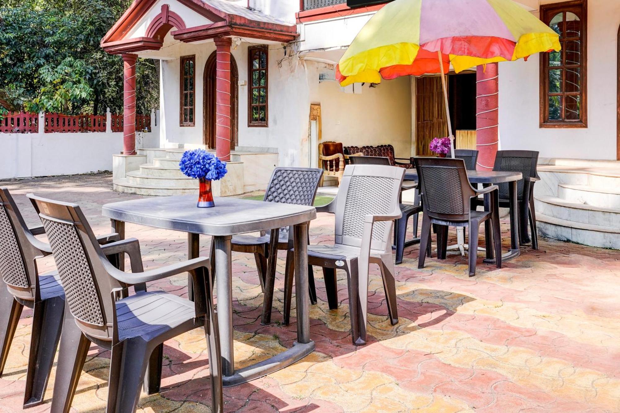 Oyo Flagship Triple Beach Guest House 베나울림 외부 사진
